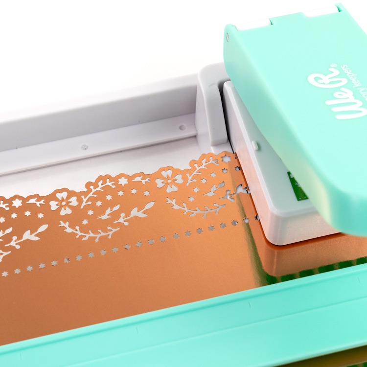 We R Memory Keepers ボーダーパンチ [フローラル]